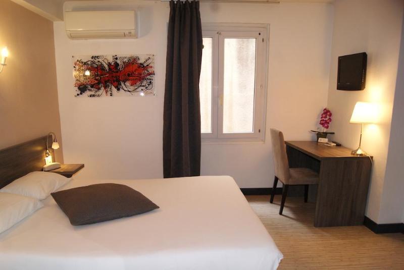 The Originals Boutique, Hotel Danieli, Αβινιόν Εξωτερικό φωτογραφία